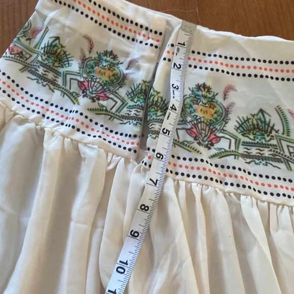 Boutique hi low skirt cream w black stripes small Nwot - Picture 15 of 16